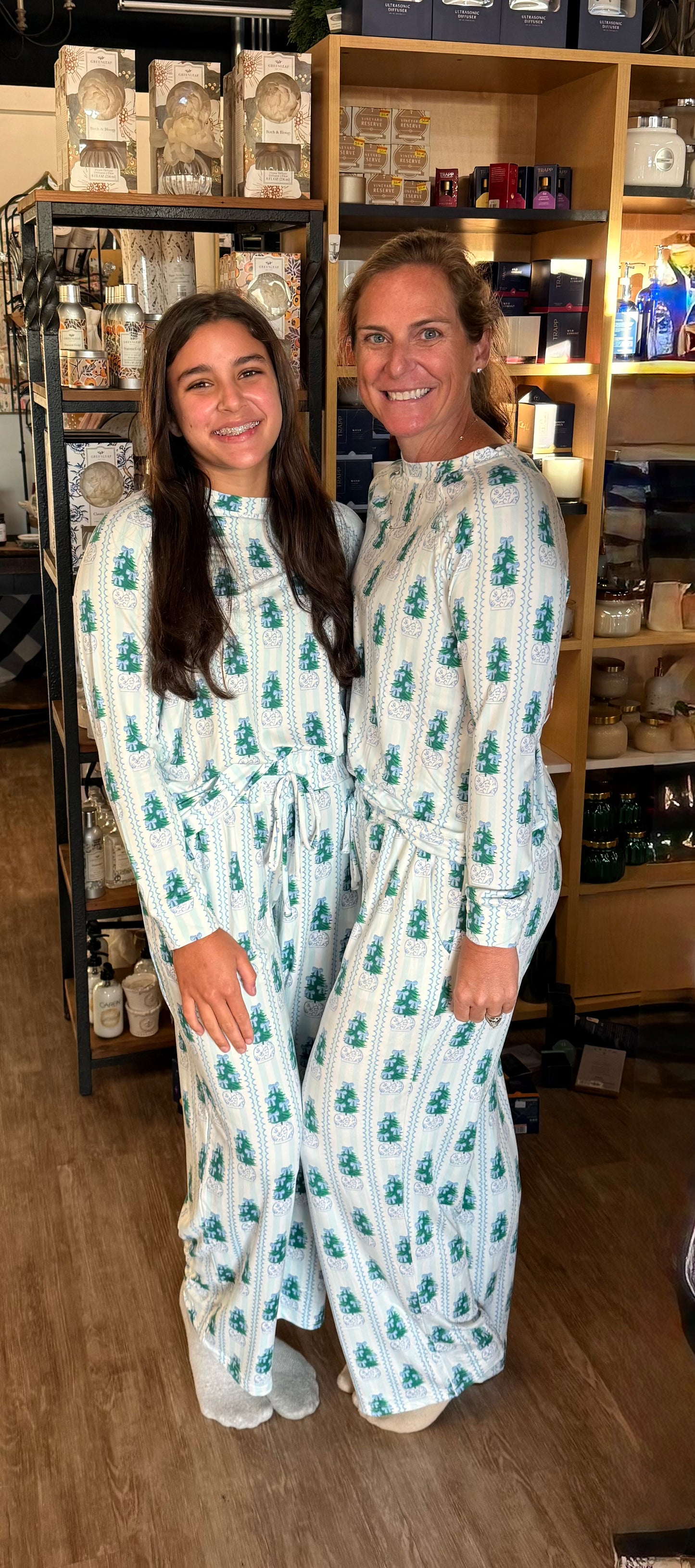 Mary Sqaure Blue Ginger Jar Christmas Tree Pajamas