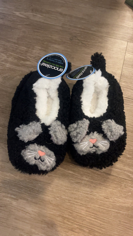 Snoozies Toddler black and grey kitten slippers