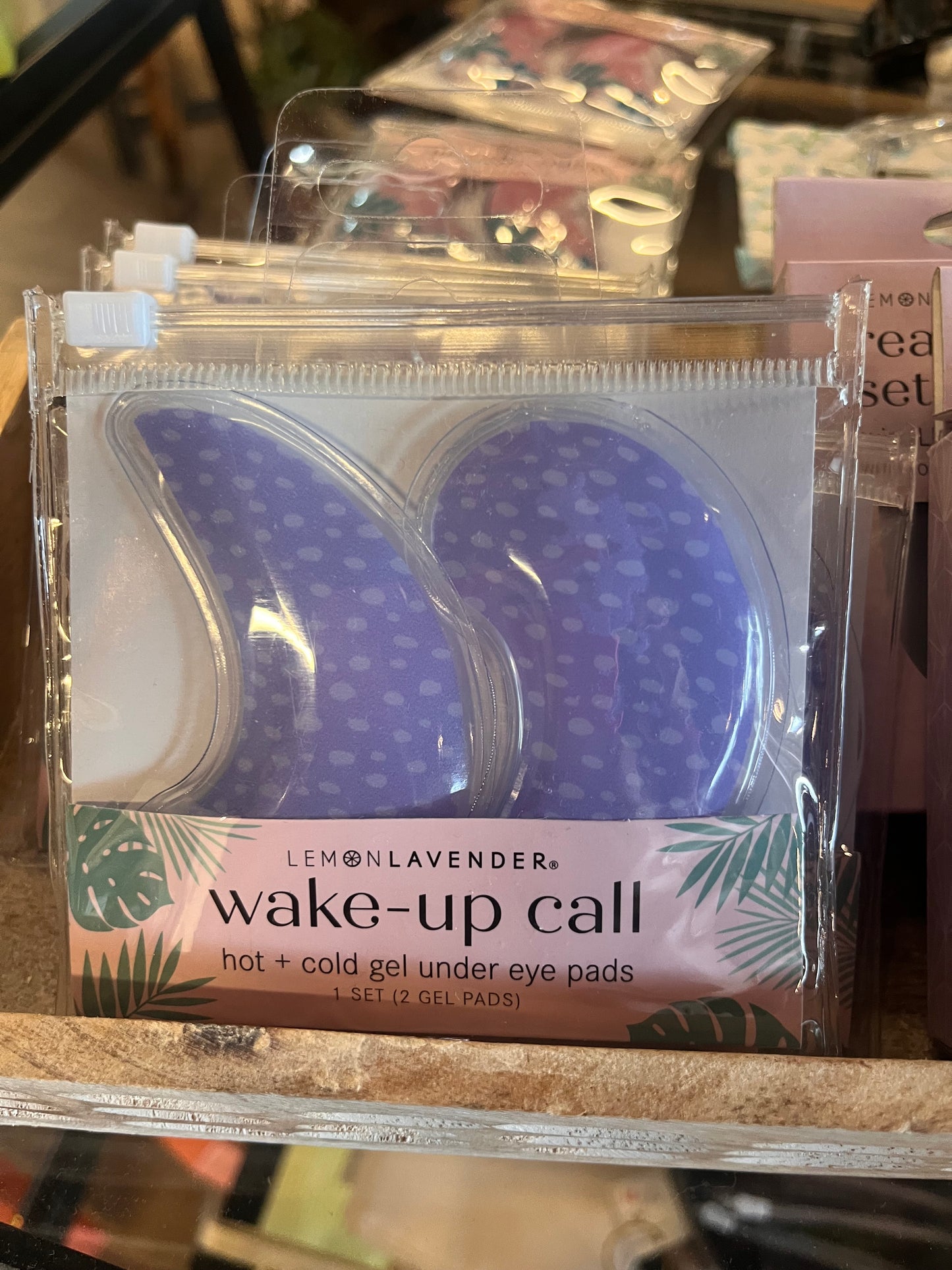 Wake-Up call _ hot + cold gel under eye pads